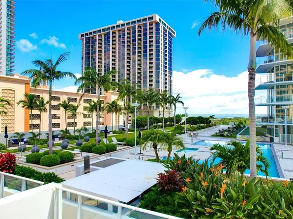 145 2nd Ave S APT 521, Saint Petersburg, FL 33701