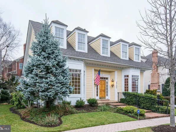 3703 Village Park Dr, Chevy Chase, MD 20815