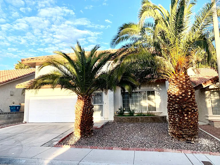 3240 Barbuda Rd — Photo 1