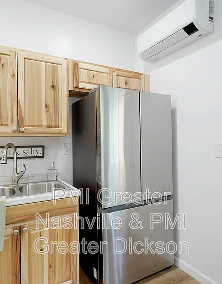 8055 Maple St — Photo 7