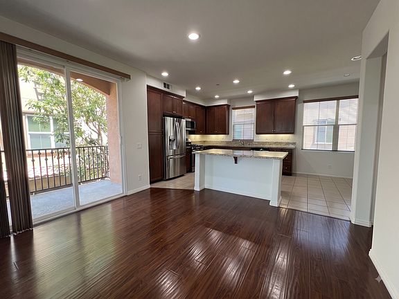 2nd image of 115 Aliso Ridge Loop