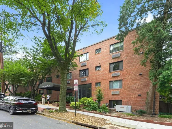 4114 Davis Pl NW APT 213, Washington, DC 20007
