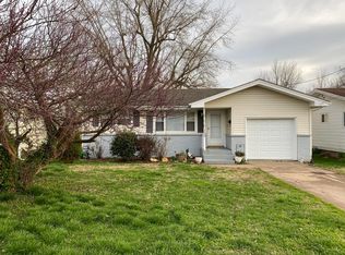 2636 W Nichols St, Springfield, MO 65802