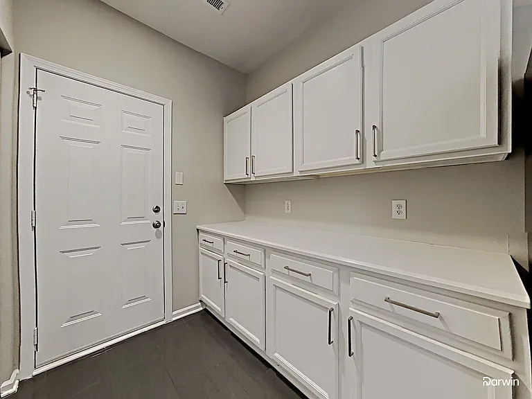 6037 Grove Creek Ln — Photo 14