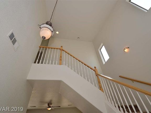 2nd image of 515 Claxton Ave