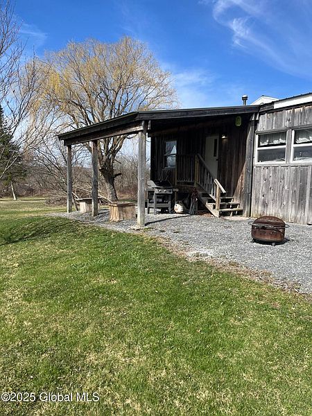 2nd image of 125 Mc Duffee Road