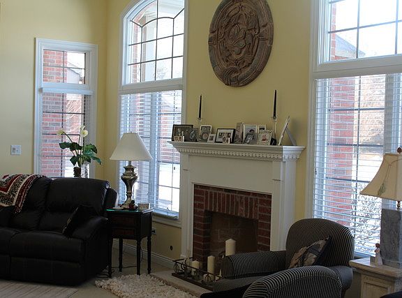2nd image of 752 River Place Dr