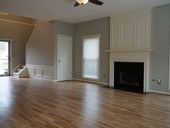 Living Area w/ Gas Fireplace