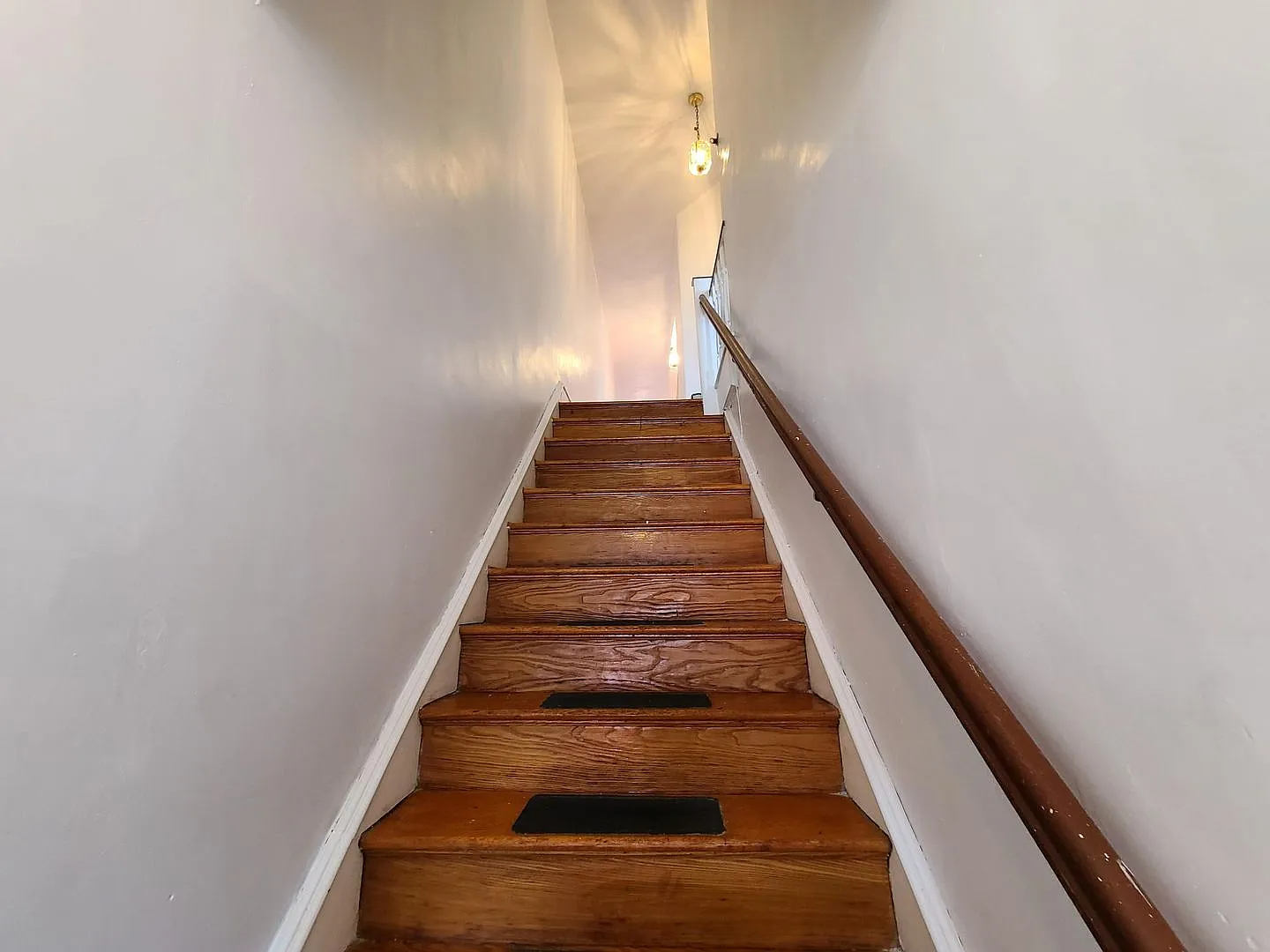 5437 Walnut Street — Photo 2