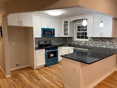 2nd image of 118-28 203rd St #2