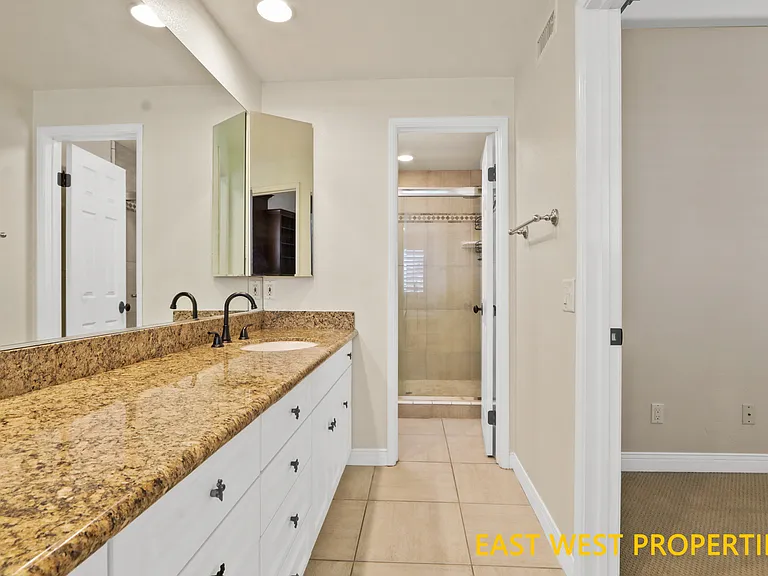 18 Timbergate — Photo 21