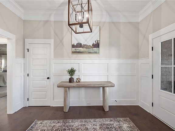 2nd image of 854 Ski Spray Point