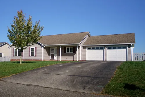 175 Kays Dr Photo 1