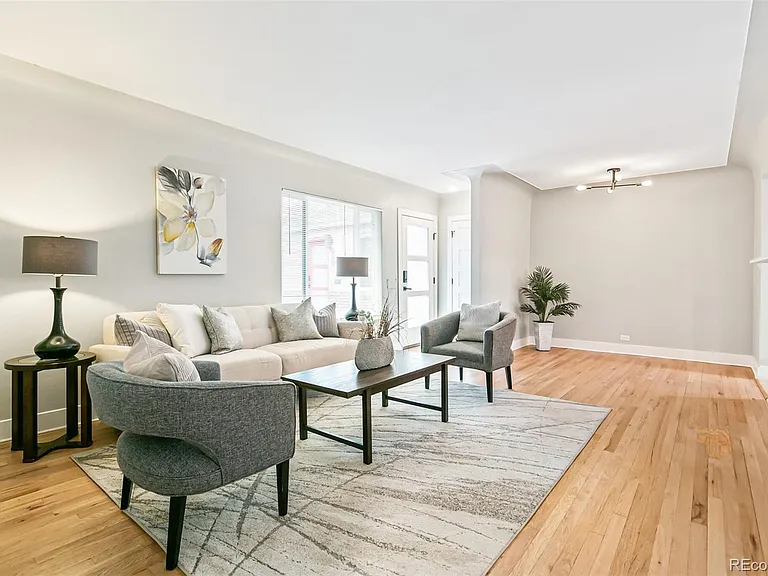 878 Glencoe St — Photo 10