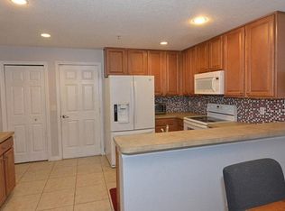 211 Sterling Springs Ln, Altamonte Springs, FL 32714