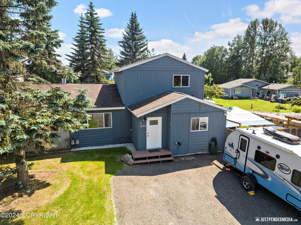8143 Harvest Cir, Anchorage, AK 99502