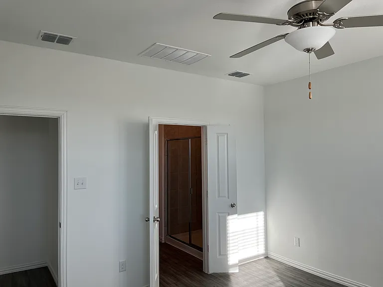 1220 Desert Willow Dr — Photo 11