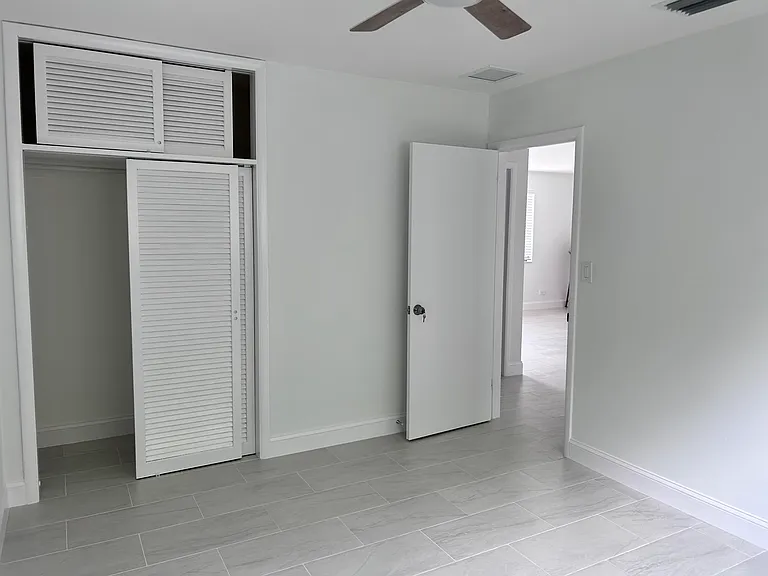 630 Prosperity Farms Rd #2 — Photo 12