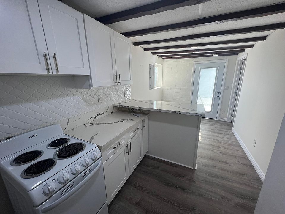 1st image of 7820 Kenyon Ave