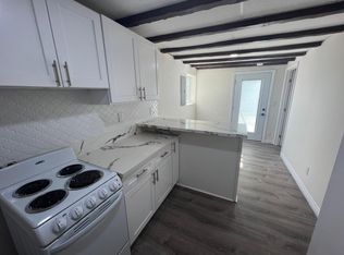 7820 Kenyon Ave, Los Angeles, CA 90045