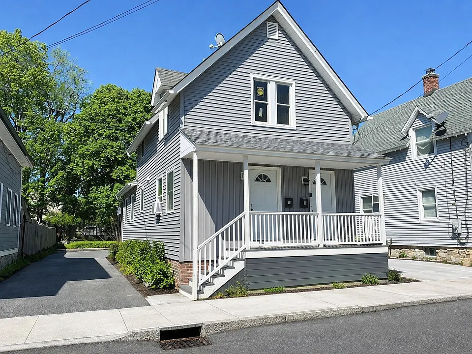 10 Barnum Ct #3