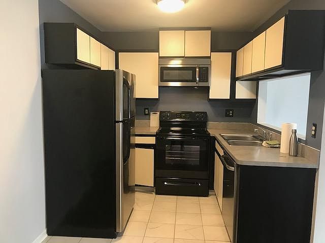 1st image of 38563 Wellington Dr
