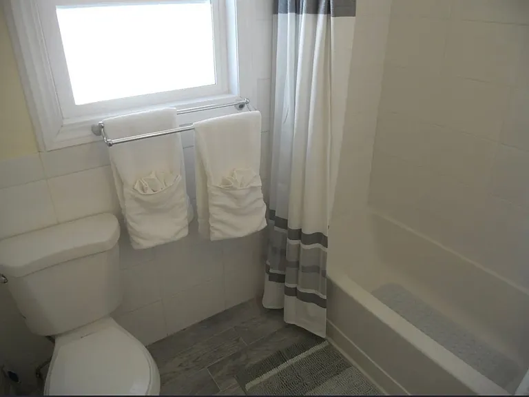 461 Walnut St — Photo 11