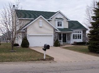 1208 Birch Hill Ln, Shawano, WI 54166