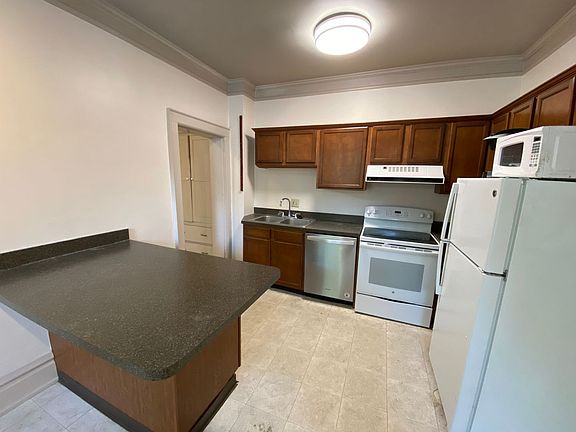 5th image of 1069 Neil Ave #1069