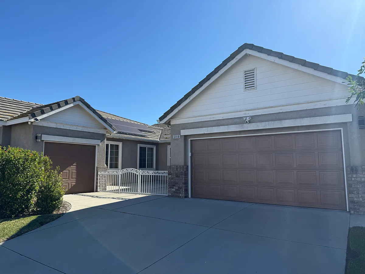 Building Photo - 5918 Milana Dr