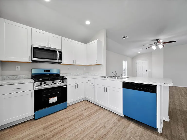 3602 Conquest Cir — Photo 8