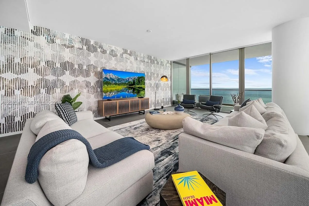 2000 Ocean Condo — Photo 1