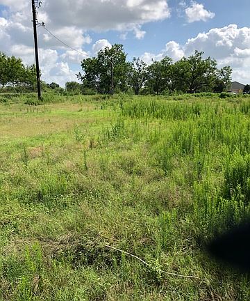4th image of 1929 County Road 105
