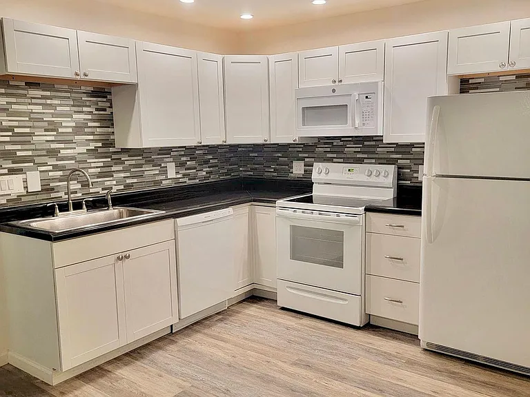 University Park Apartments — Photo 108