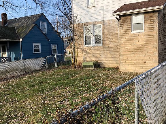 Backyard - fenced in