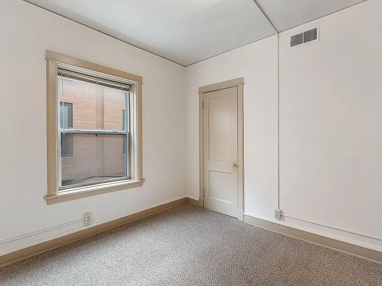2311 W Wisconsin Ave #9 — Photo 3