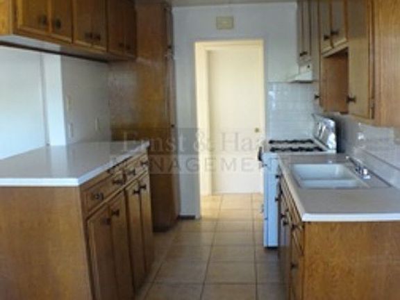 5th image of 1139 Junipero Ave #A