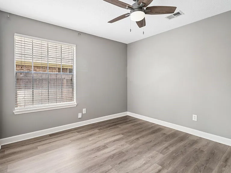 1322 W Forest Dr — Photo 20