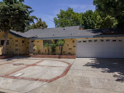 13641 Califa St, Van Nuys, CA, 91401