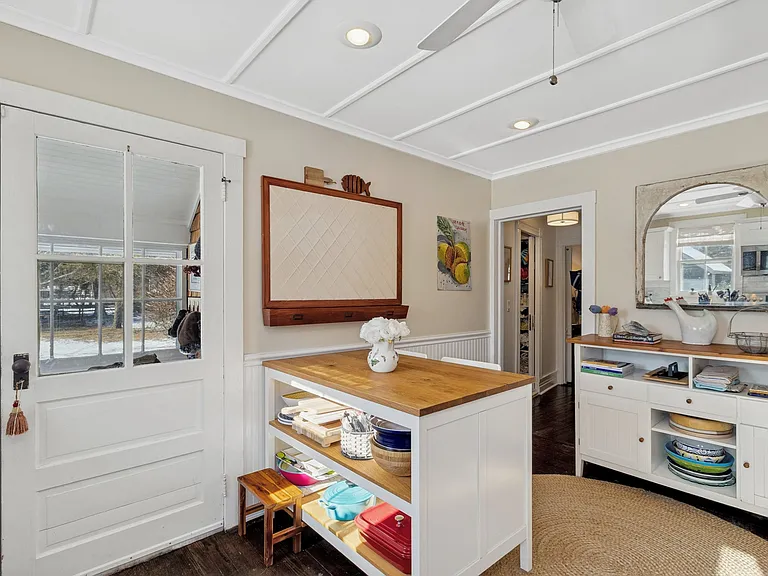 102 W Tiana Rd — Photo 19