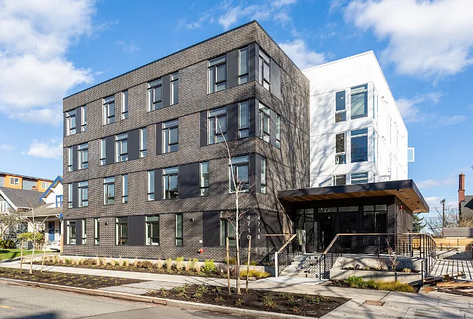 Fifty-Two Apartments — Photo 37