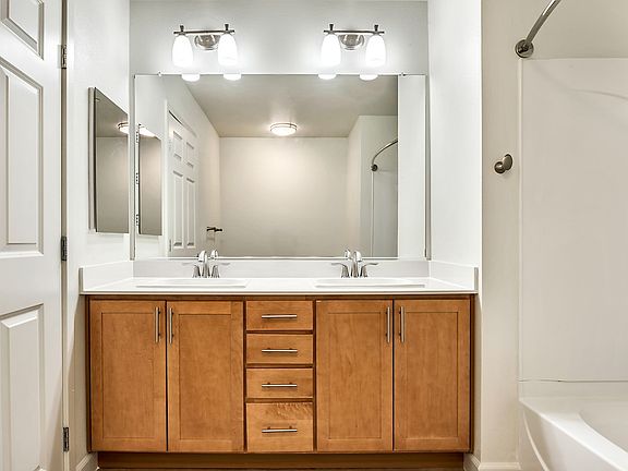 3rd image of 621 Tasman Dr #2118