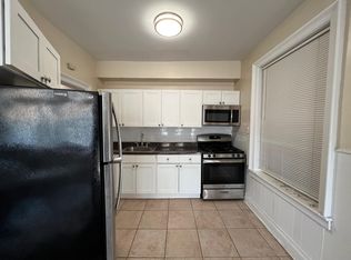 165 W 48th St #1E, Bayonne, NJ 07002