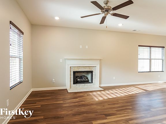 3rd image of 325 Shelby Farms Ln
