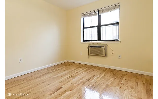 Rented by Douglas Elliman | media 19