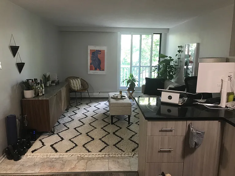 200 Pretoria Ave — Photo 15