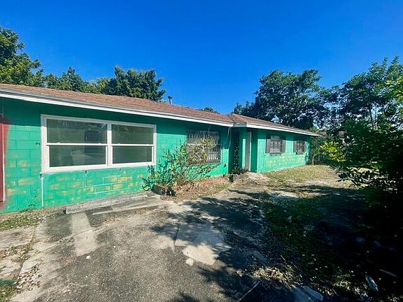 2nd image of 3106 Tropic Boulevard