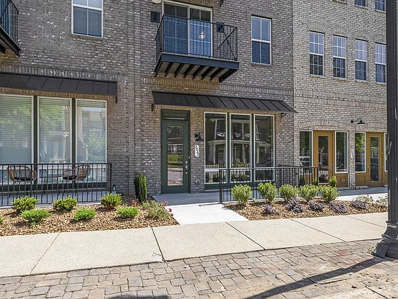 5th image of 2032 Tollgate Blvd