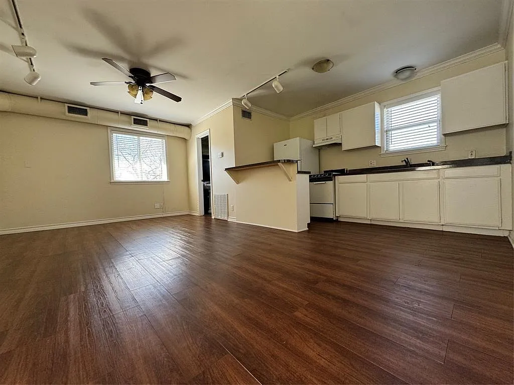 1 bed, 1.0 bath, 580 sqft, $1,400 — Photo 1