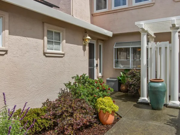 304 Columbia Circle, Benicia, CA 94510